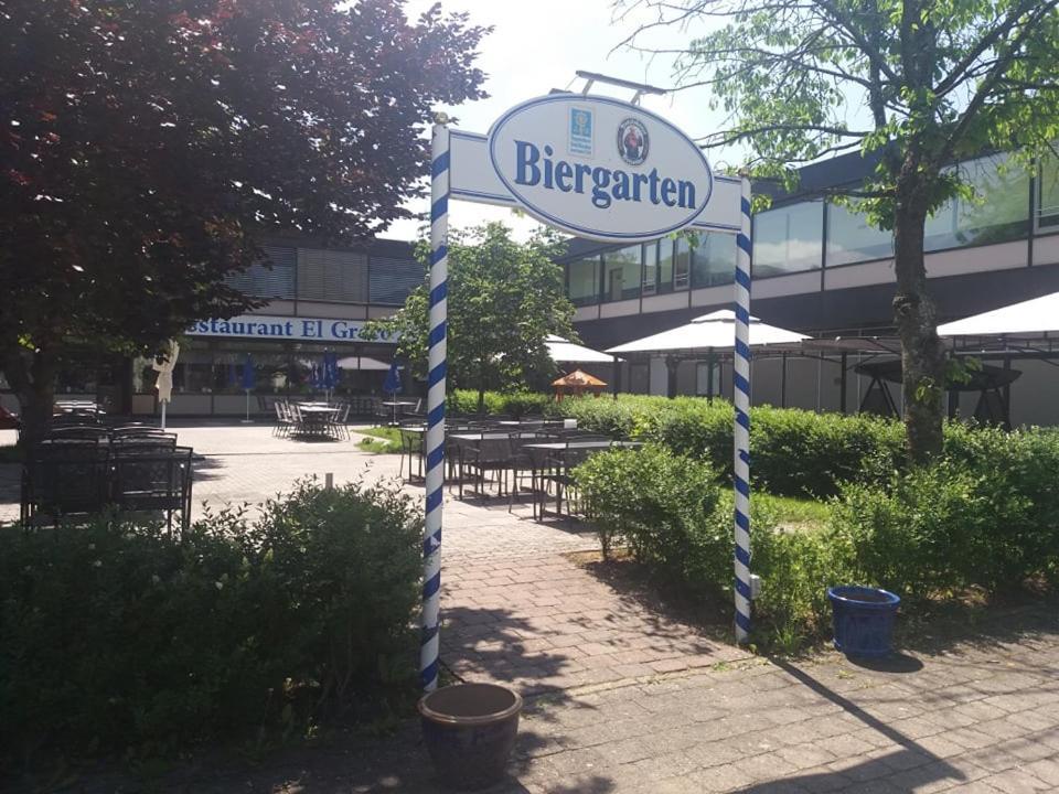 Restaurant El Greco Hostel Gundelfingen an der Donau Exterior foto